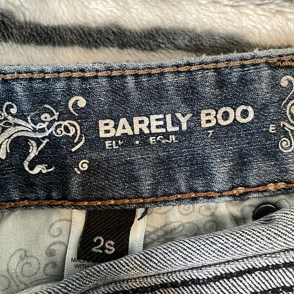 Express Barely Boot - Picture 2 of 4